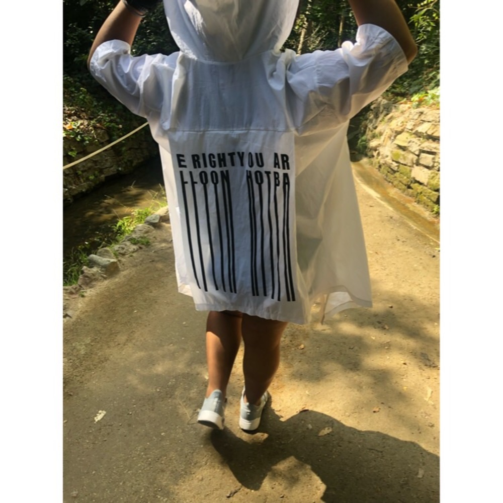 Unique Windbreaker - image 4